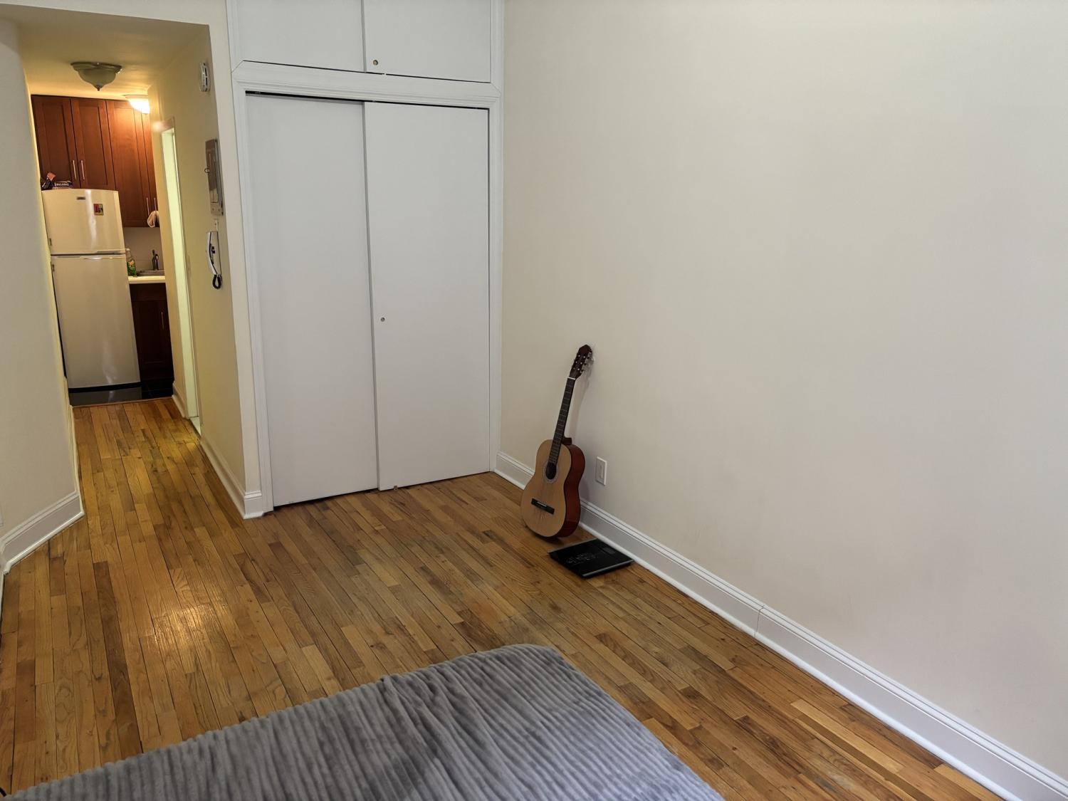 523 East 85th Street New York Image 4