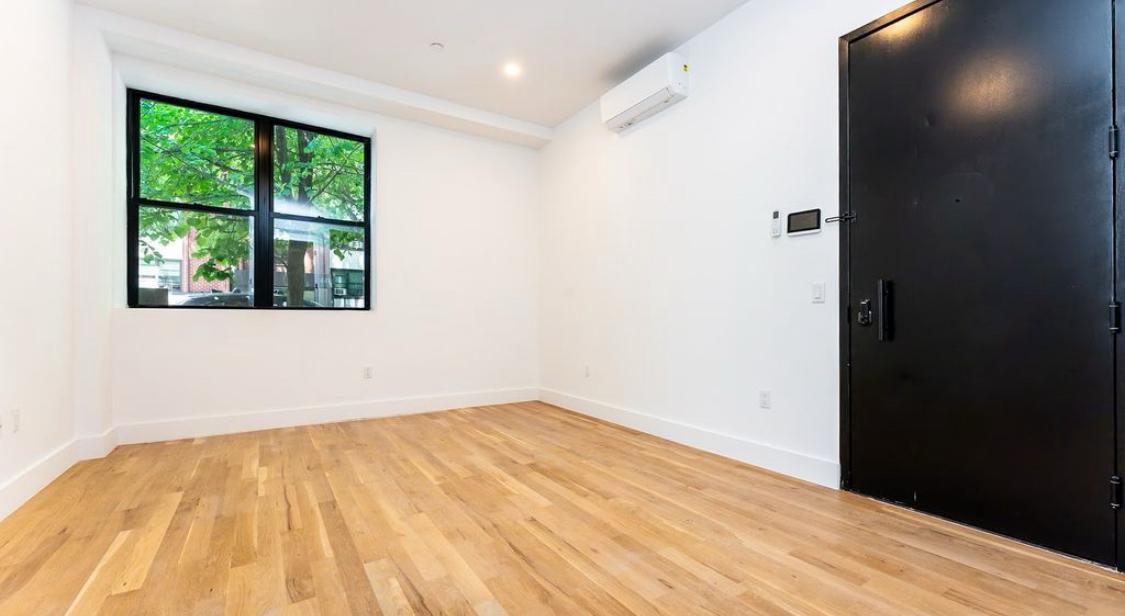 422 1/2 Gates Ave #1R New York Image 3