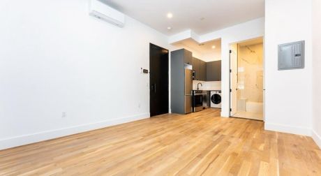422 1/2 Gates Ave #1R, New York, NY, 11216