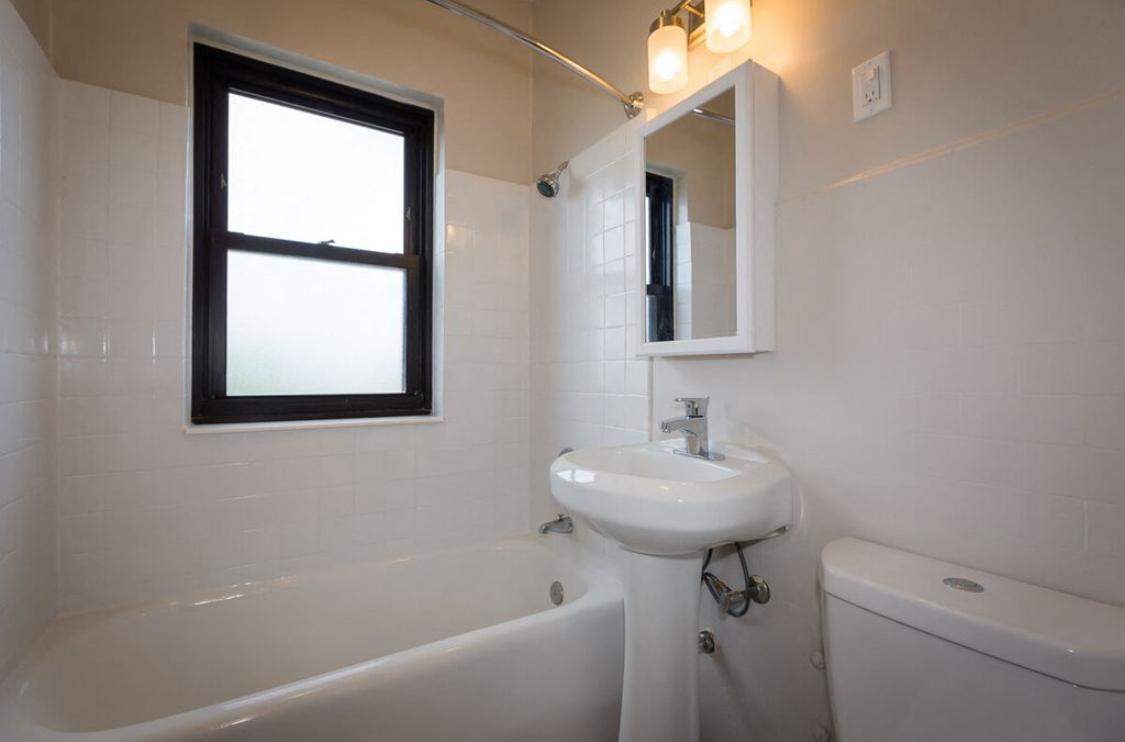 5110 S Kenwood Ave Chicago Image 6