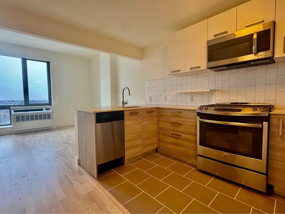 626 Flatbush Ave New York Image 4