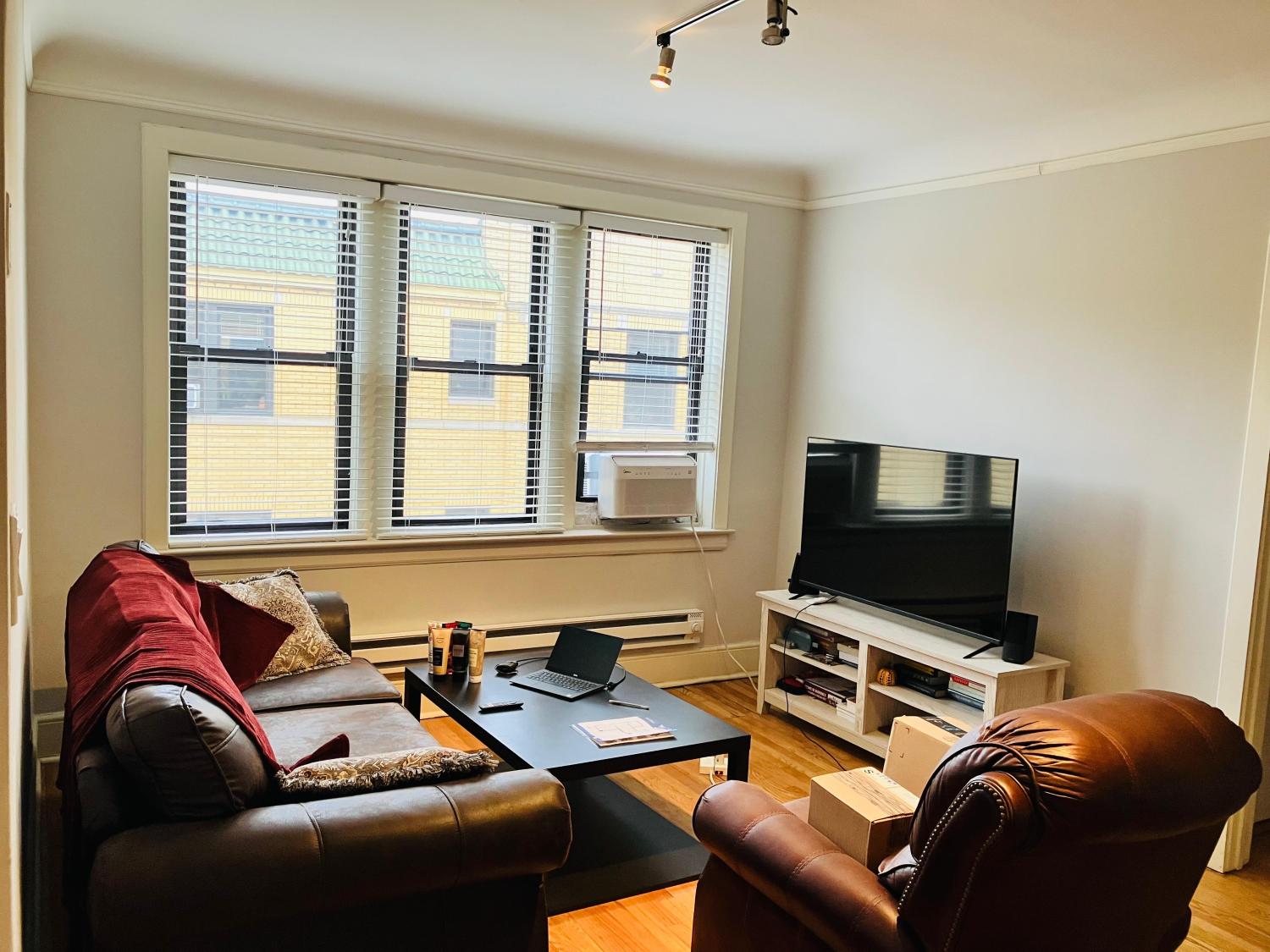 2317.5 N Rockwell St APT 3B Chicago Image 8