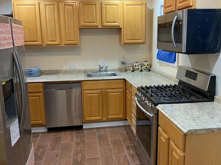 183 Denver Ave, Bridgeport, CT Bridgeport Image