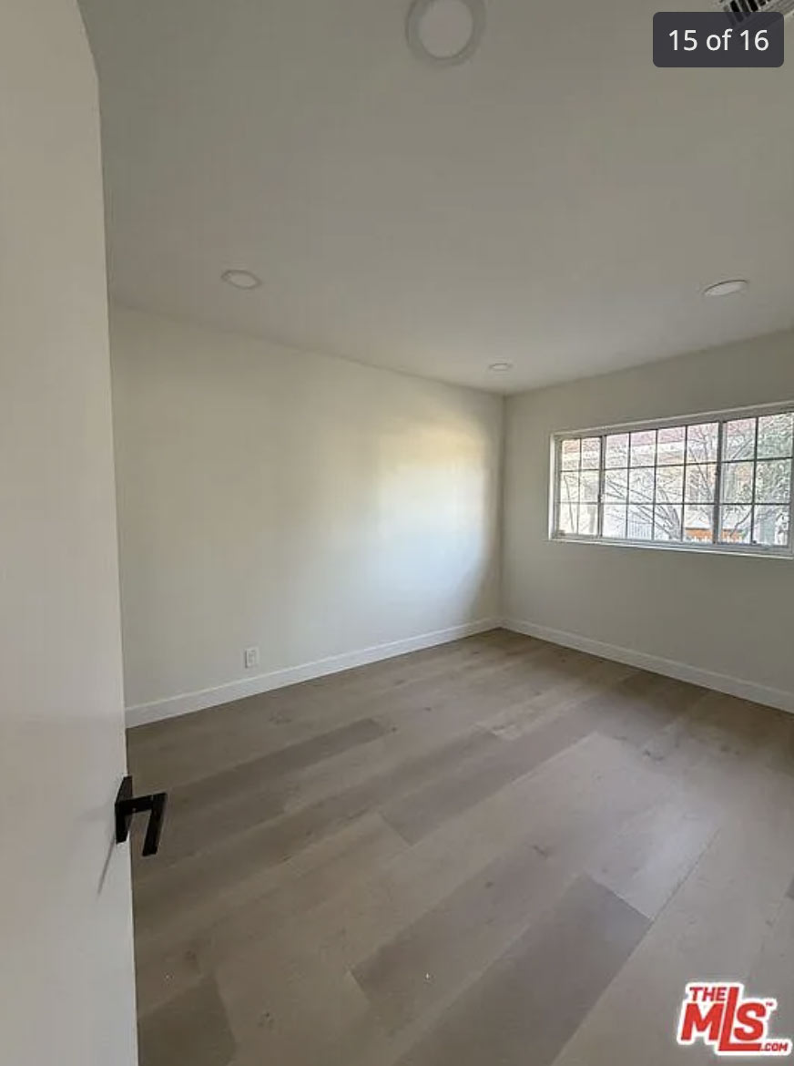 Tarzana Los Angeles Image 6