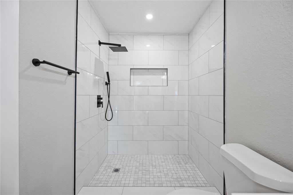12223 Kingslake Forest Drive Houston Image 25