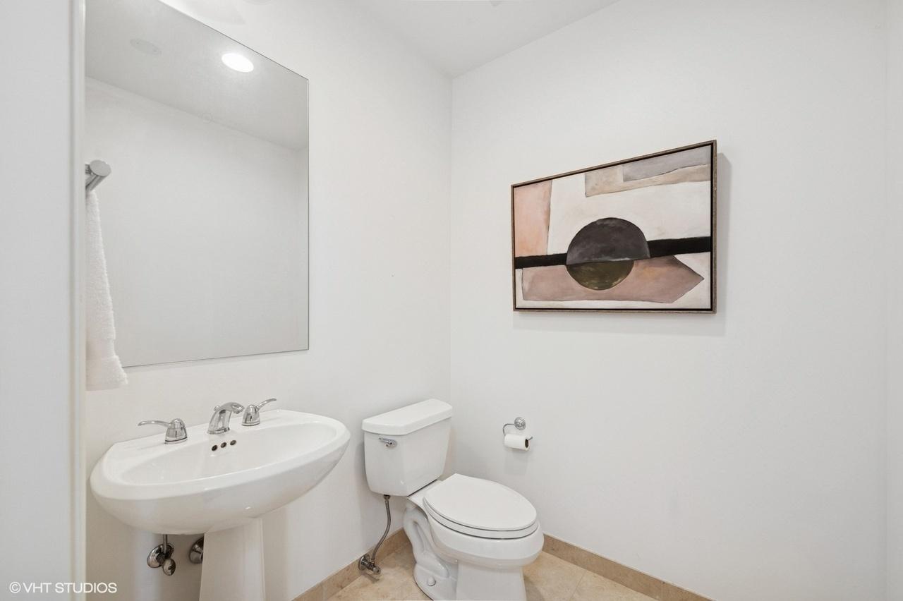 55 East Erie Unit 4102 Chicago Image 16