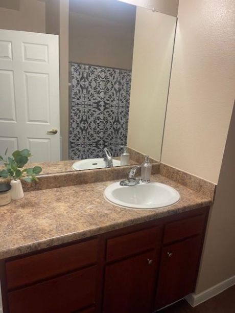 5300 S Lake Houston Pkwy, Houston, TX, 77049