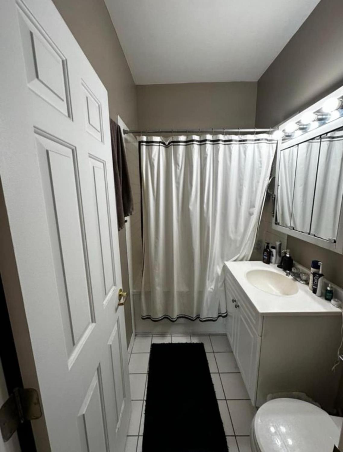 1107 W Winona St #3 Chicago Image 9