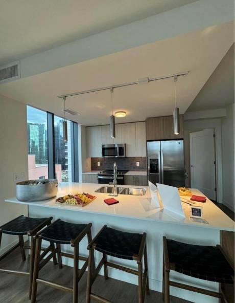 1044 W Van Buren St, Chicago, IL, 60607