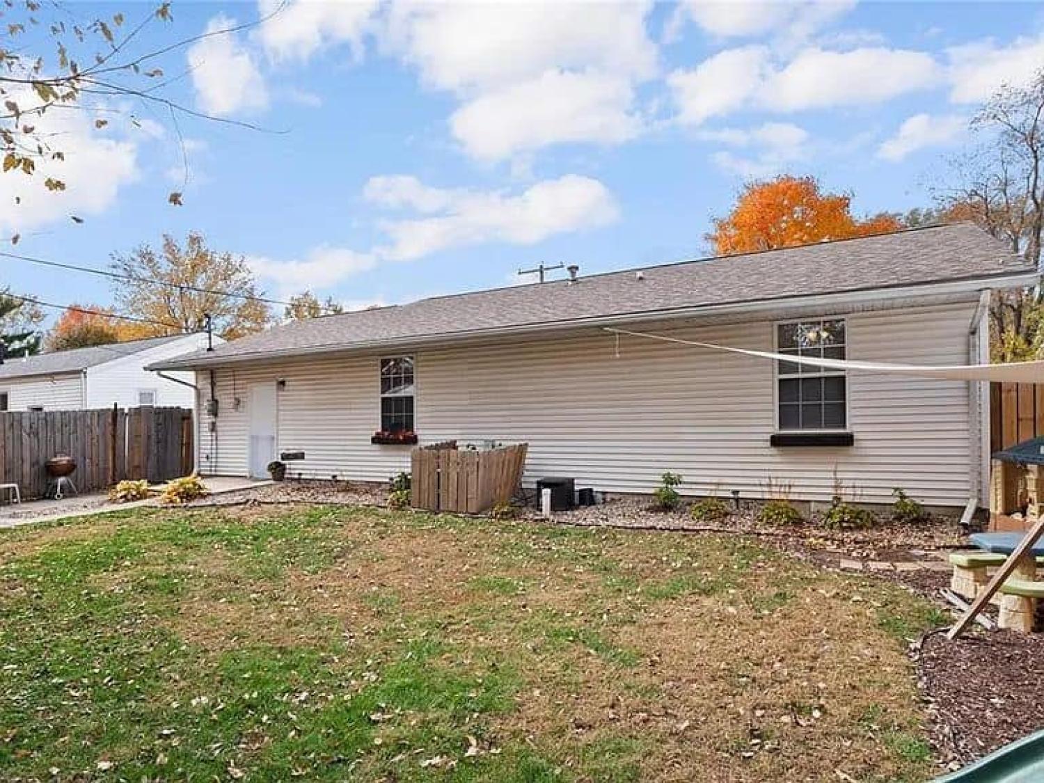 702 Lancelot Ln Troy Image 2