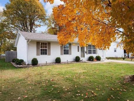 702 Lancelot Ln, Troy, IL, 62294