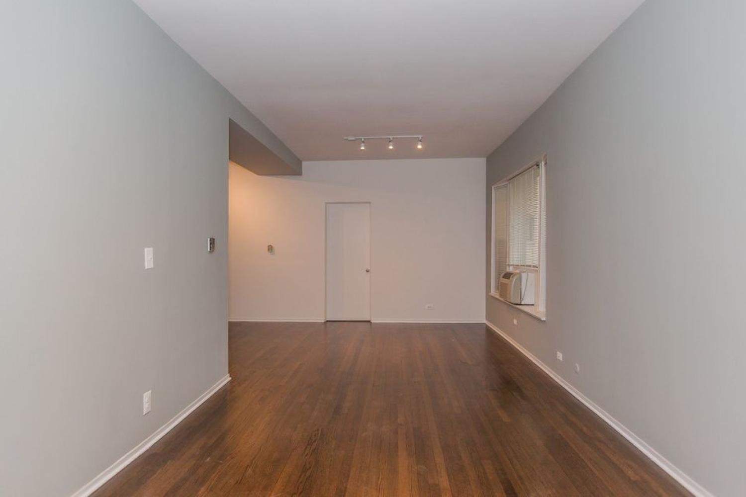 729 W Cornelia Ave Chicago Image 11