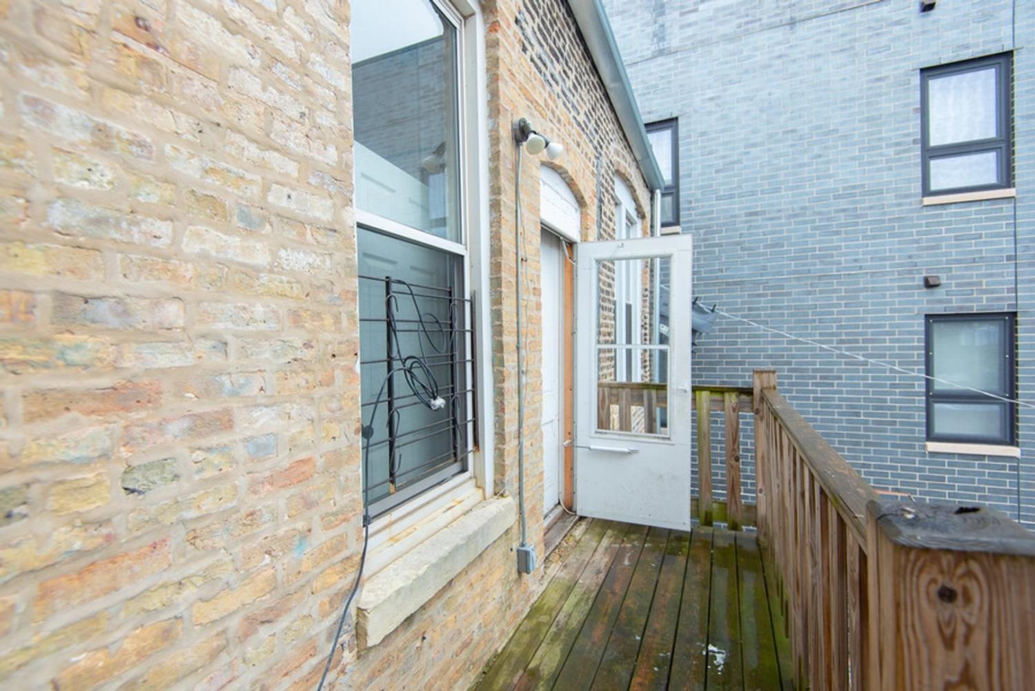 1520 W Chicago Ave Chicago Image 8