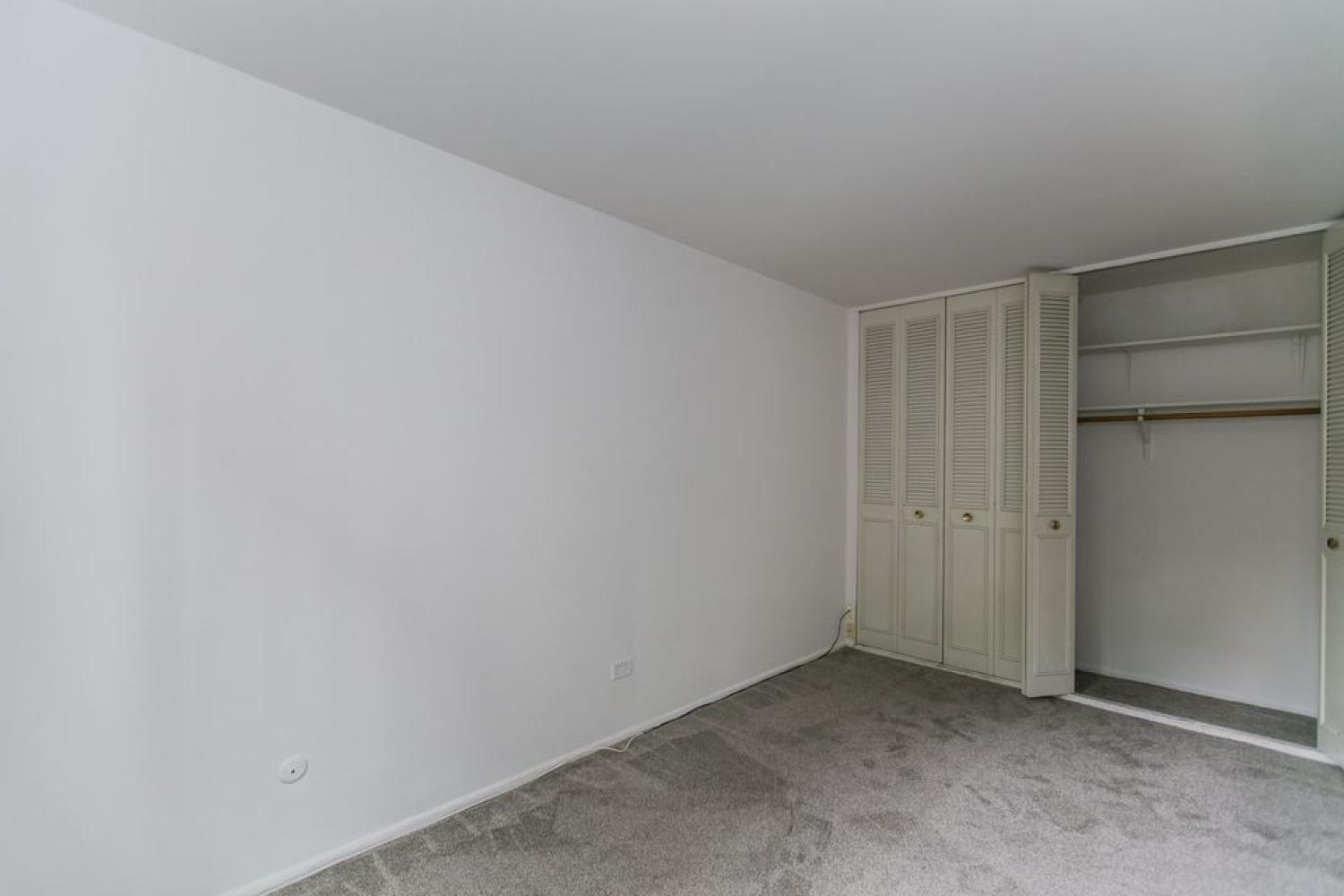 1355 N Dearborn St #303 Chicago Image 2