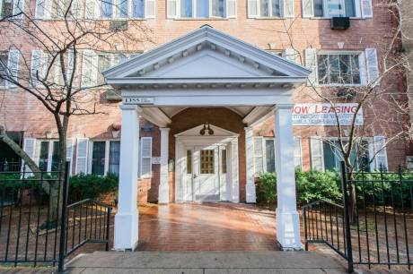 1355 N Dearborn St #303, Chicago, IL, 60610