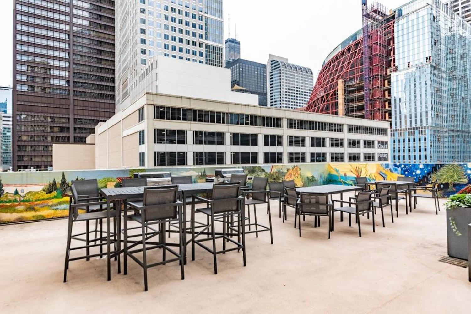200 N Dearborn Chicago Image 22