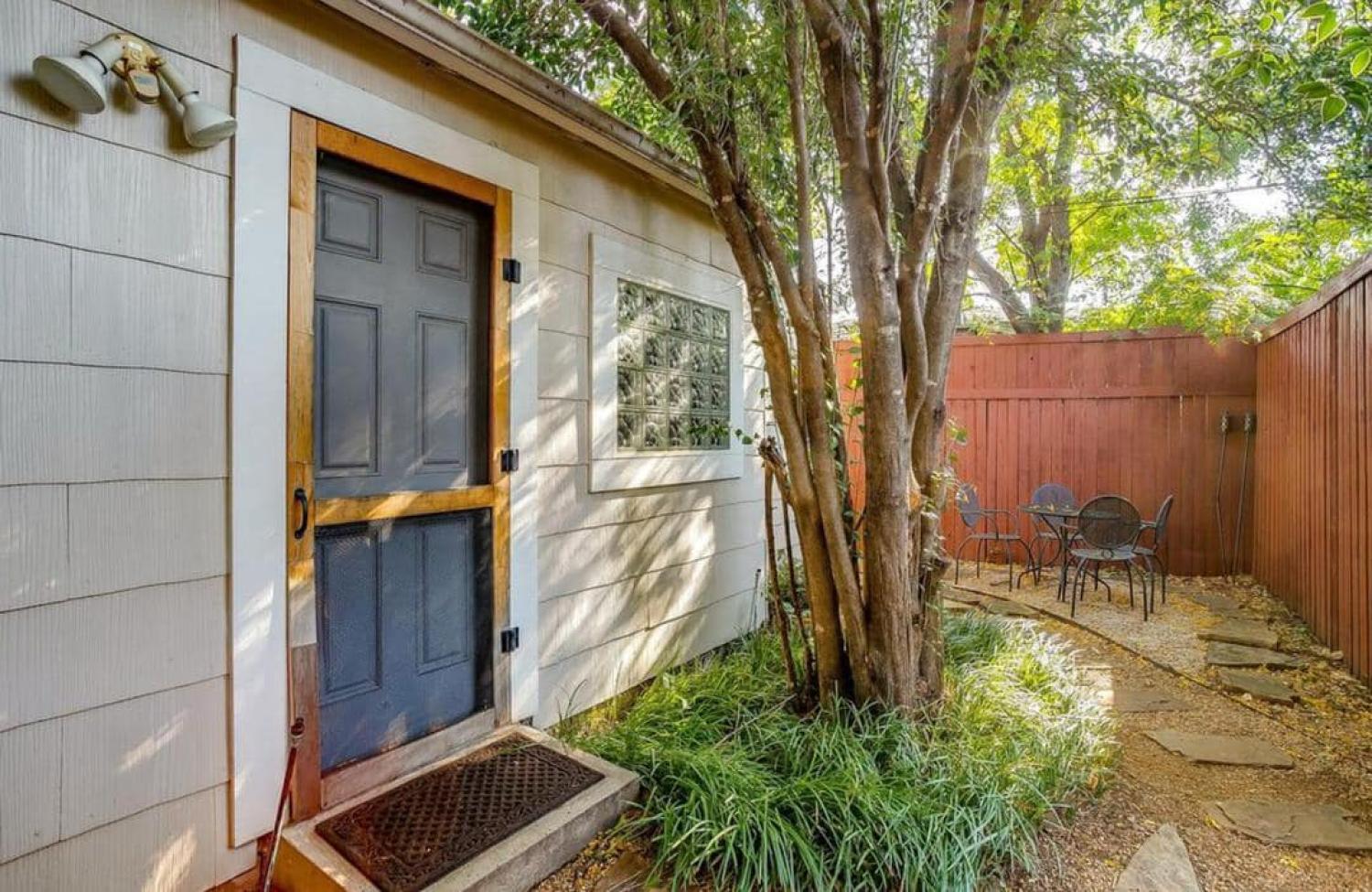 4231 S Cresthaven Rd UNIT B Dallas Image 7