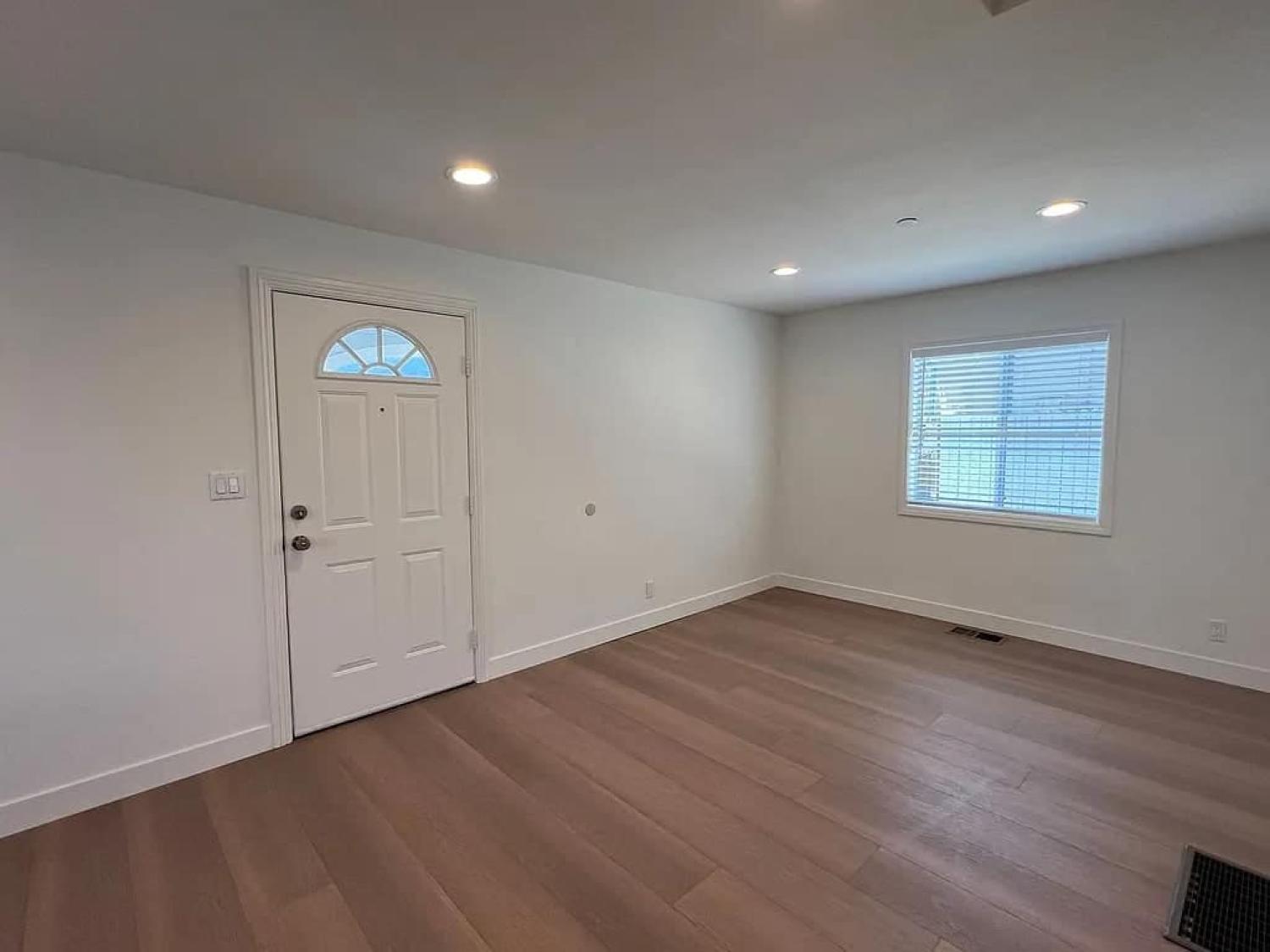 3623 1st Ave Glendale Image 3
