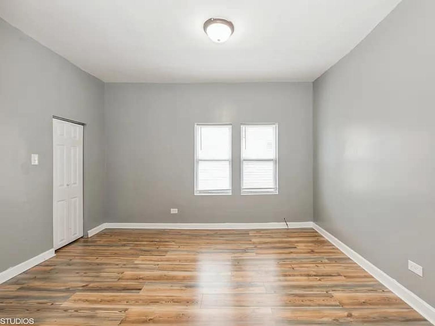 9401 S Saint Lawrence Ave Chicago Image 12
