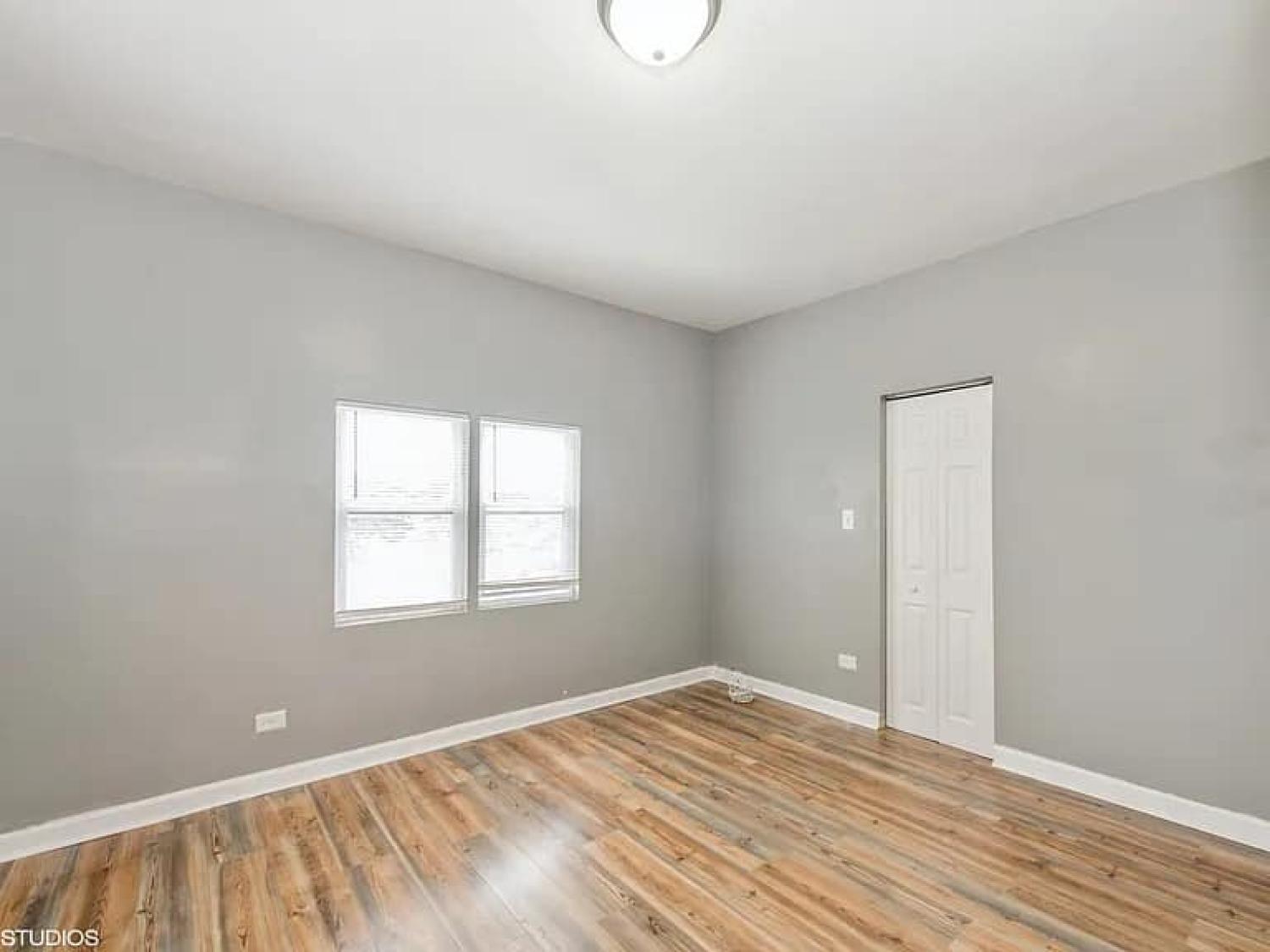 9401 S Saint Lawrence Ave Chicago Image 16