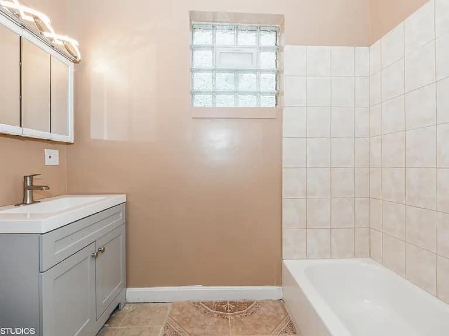 9401 S Saint Lawrence Ave Chicago Image 18