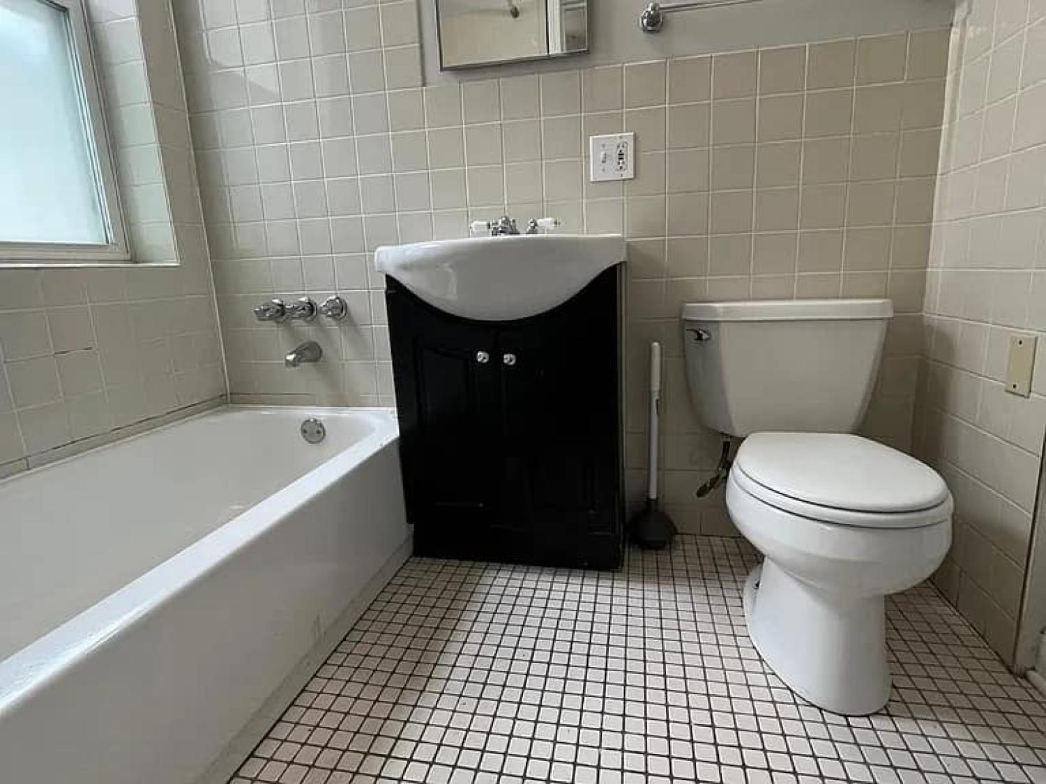 4013 S Calumet Ave APT 3N Chicago Image 2