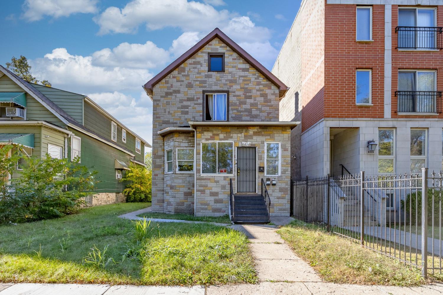 6812 S Lafayette Ave Chicago Image