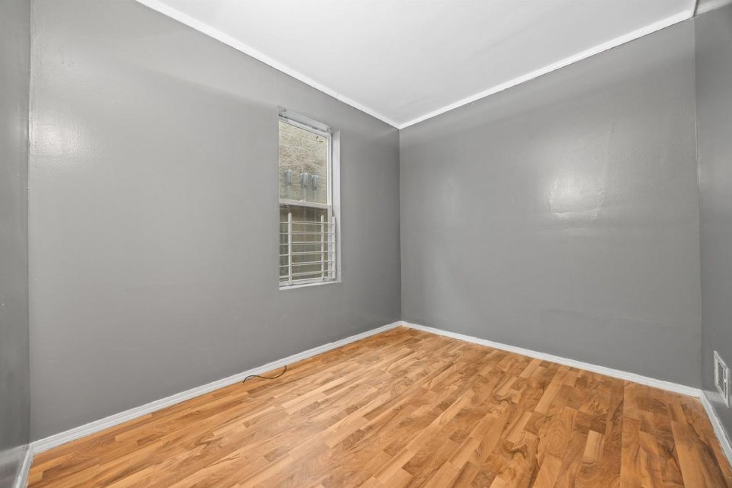 6812 S Lafayette Ave Chicago Image 2