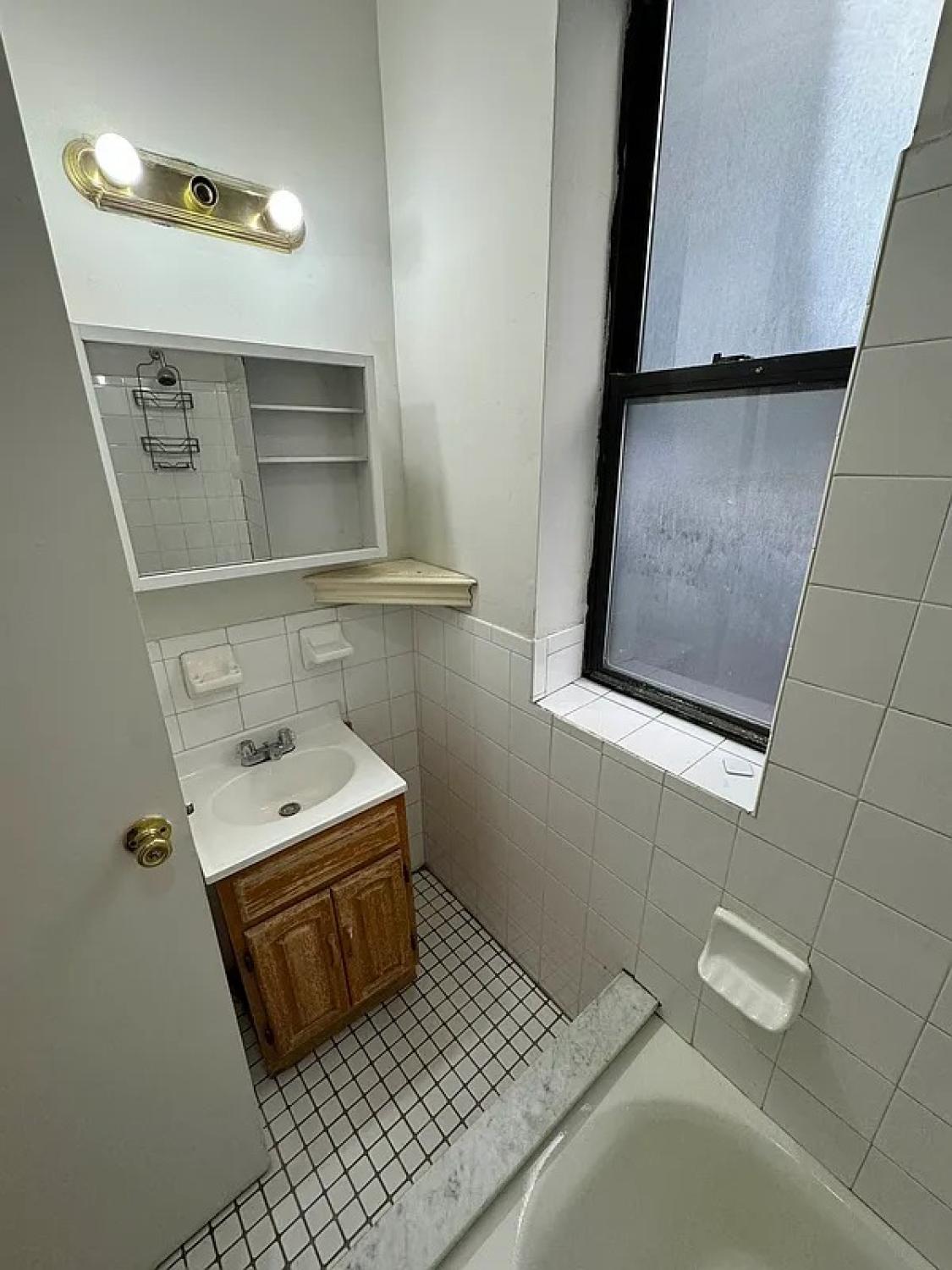 364 west 52nd street-apt. 4W New York Image 2
