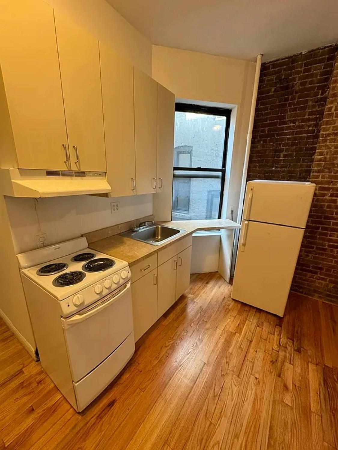 364 west 52nd street-apt. 4W New York Image 7