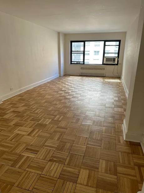 412 East 55th Street, New York, NY, 10022