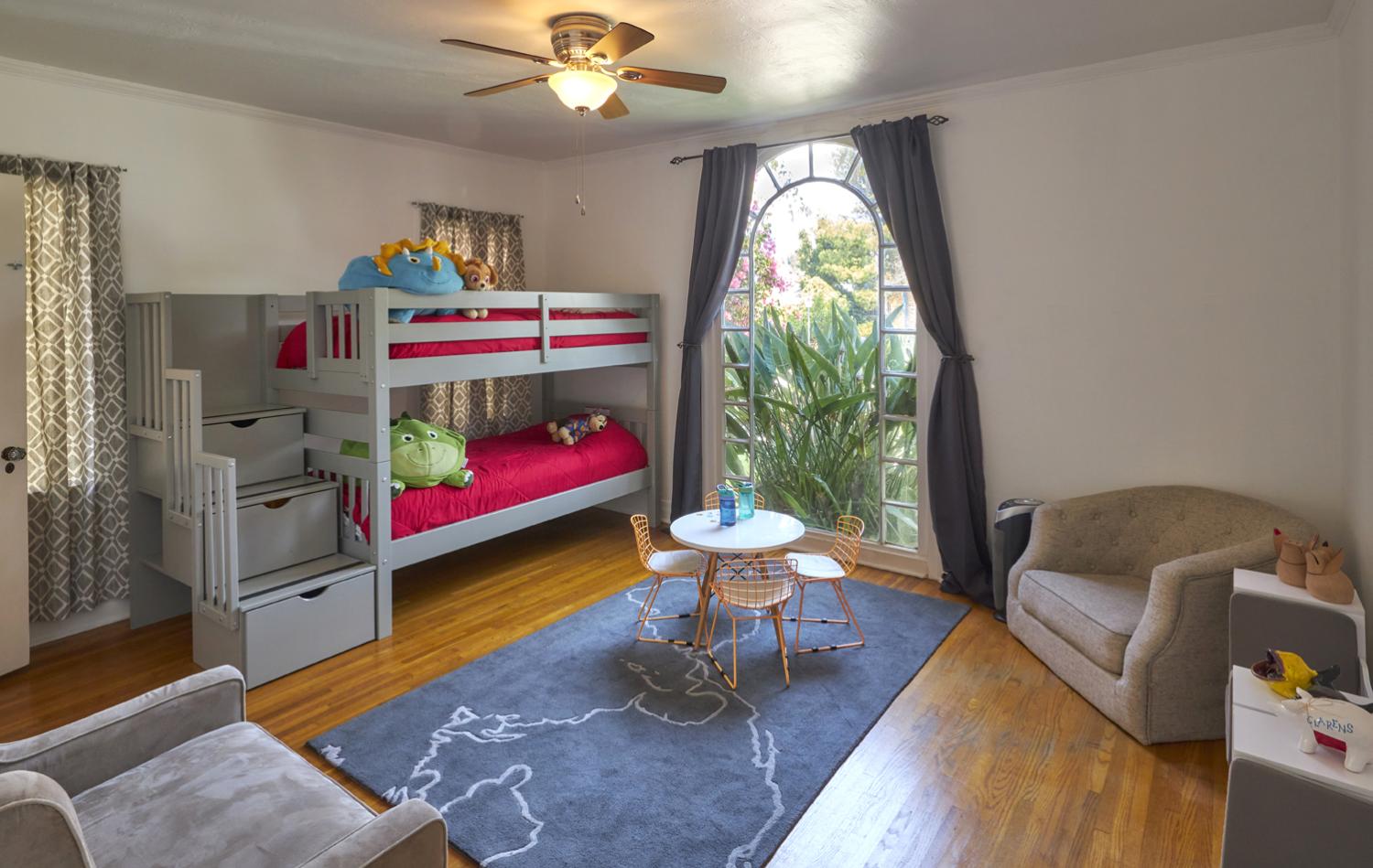 1107 S. Dunsmuir ave Los Angeles Image 9