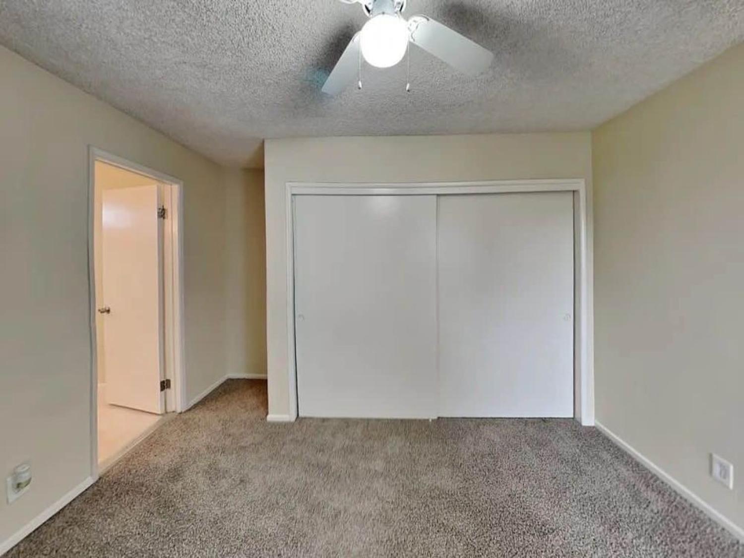 2048 W 65th Pl Los Angeles Image 4