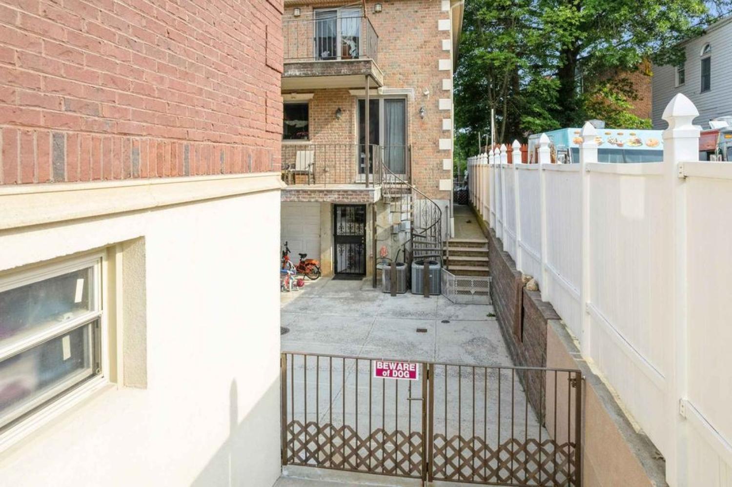 53-33 67th st Maspeth Image 13