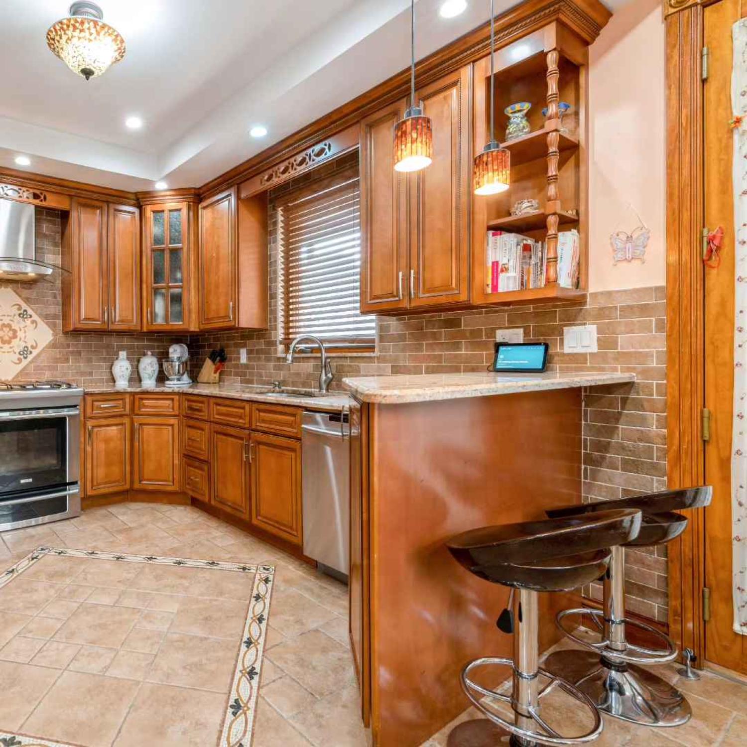 53-33 67th st Maspeth Image 6