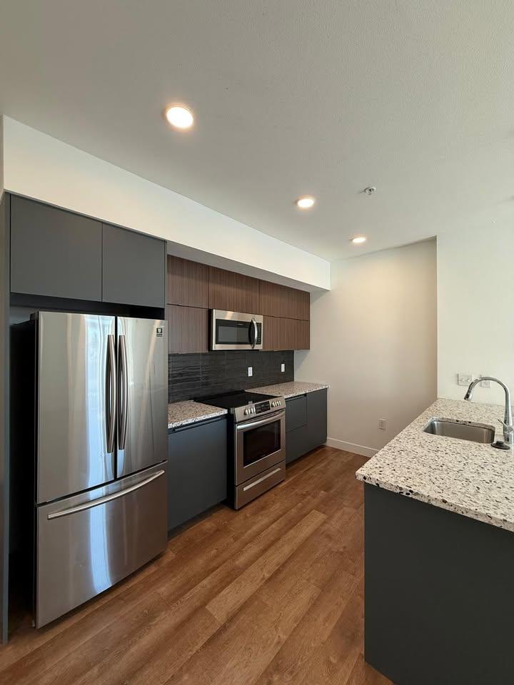 2880 James M Wood Blvd Los Angeles Image