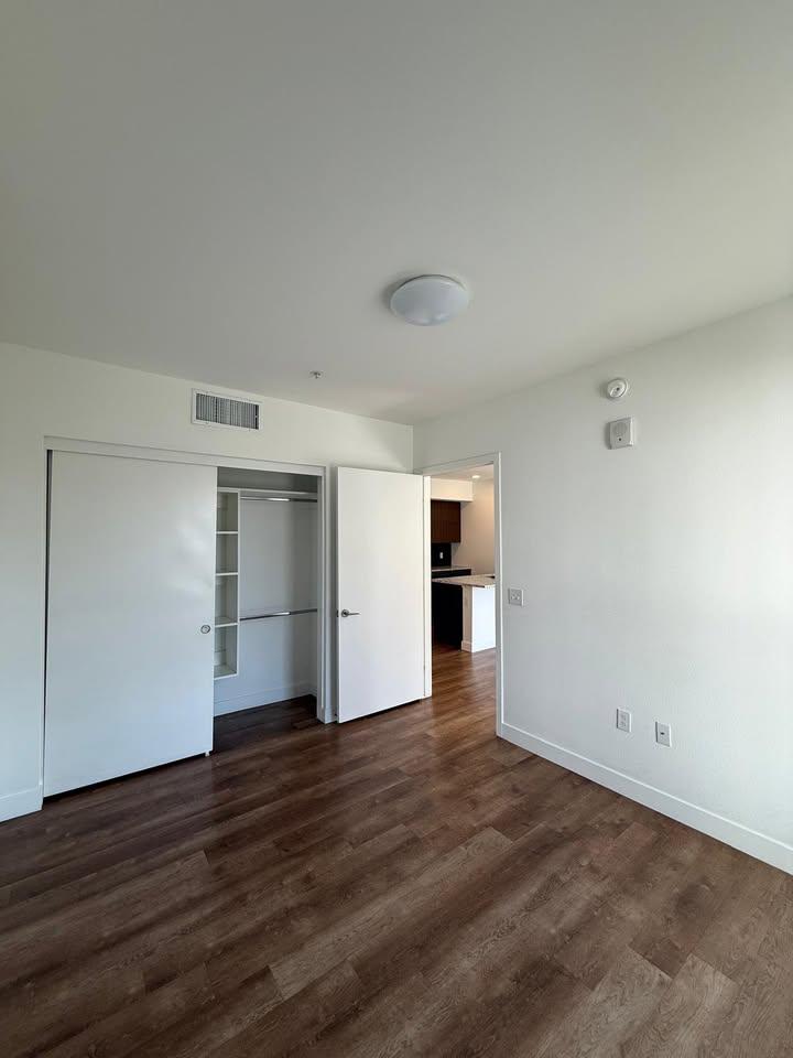 2880 James M Wood Blvd Los Angeles Image 5
