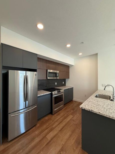 2880 James M Wood Blvd, Los Angeles, CA, 90006