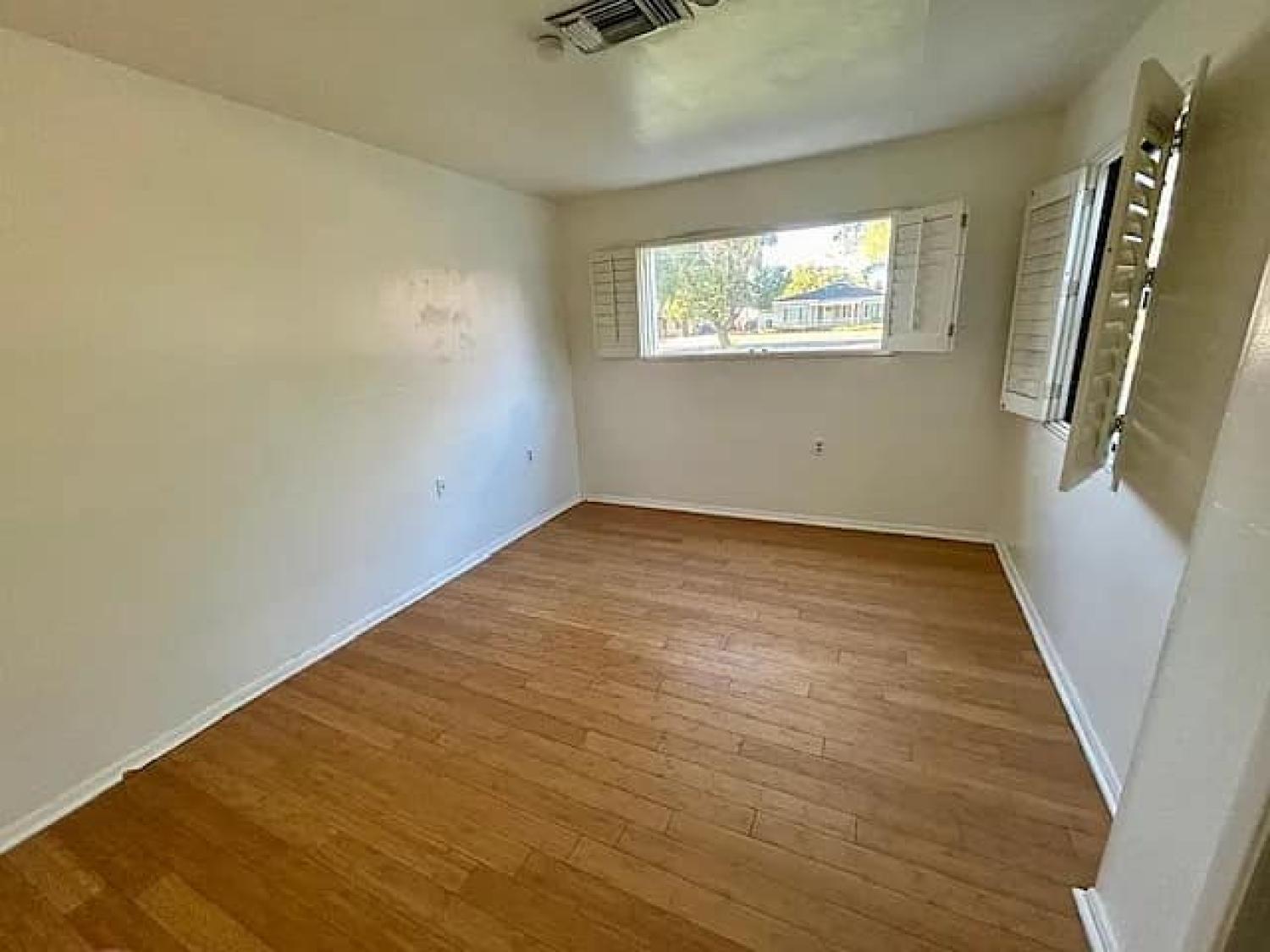 535 W Georgia Ave Phoenix Image 4