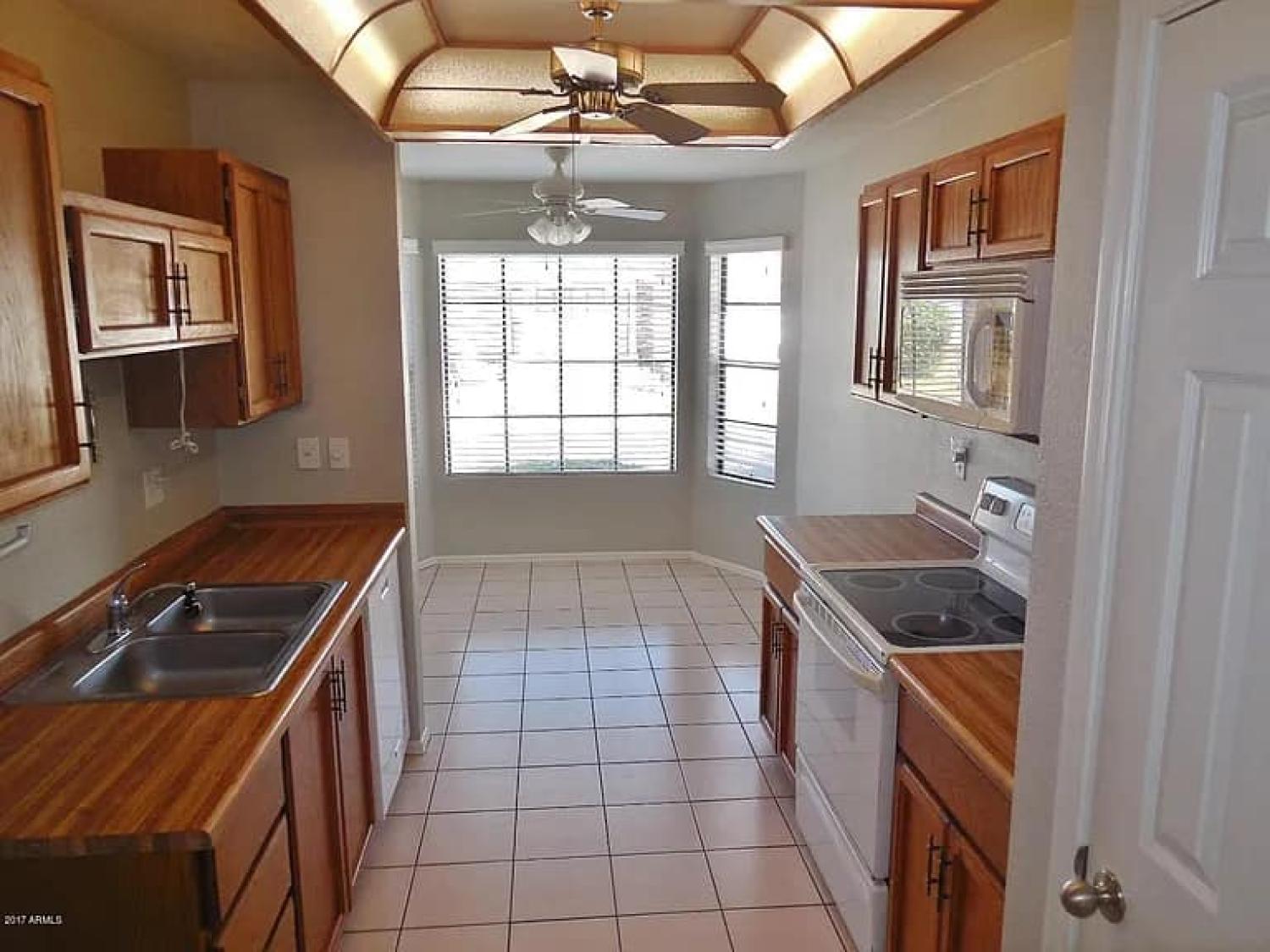 127 E Danbury Rd Phoenix Image 2