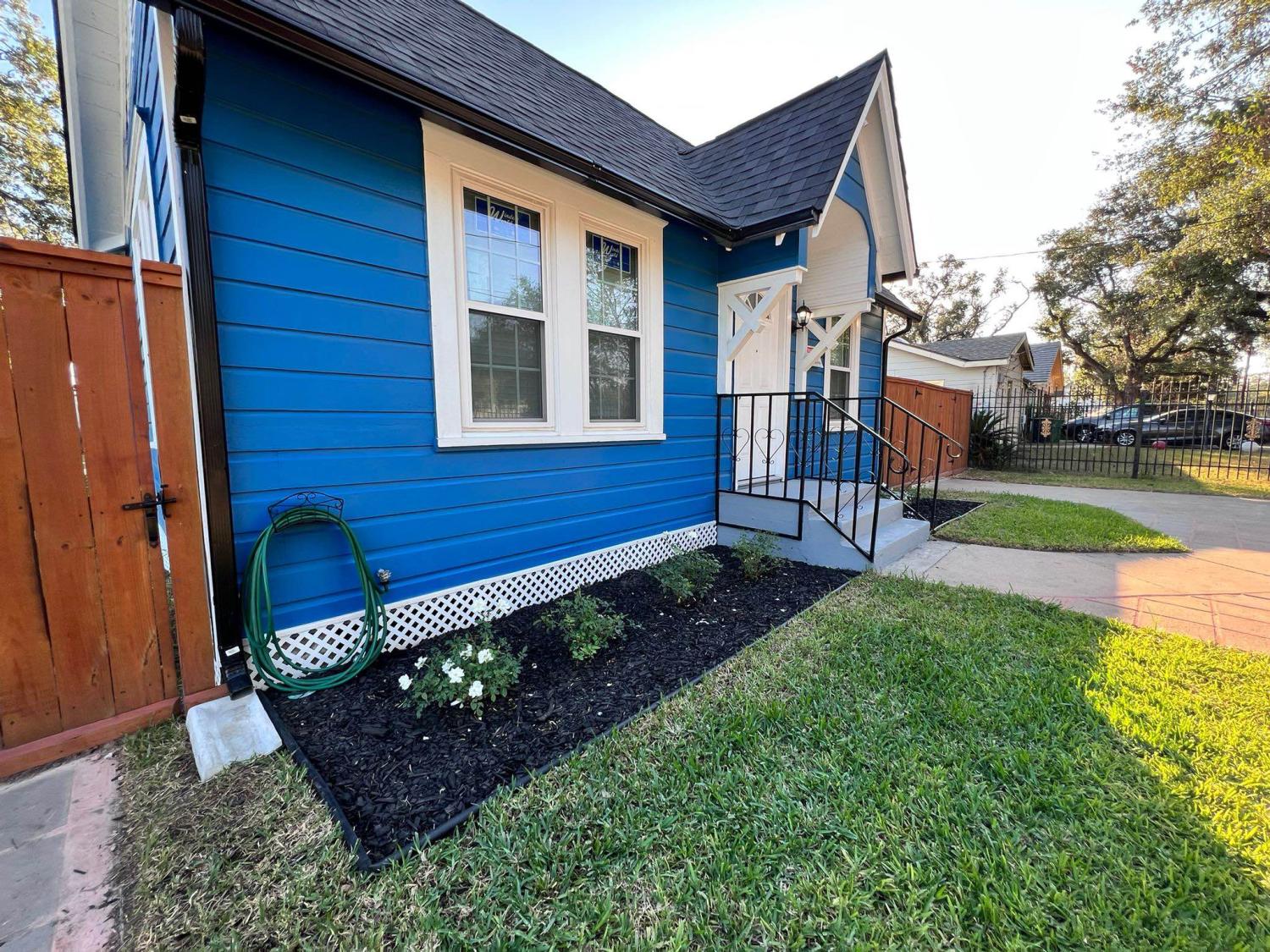 628 King St Houston Image 2