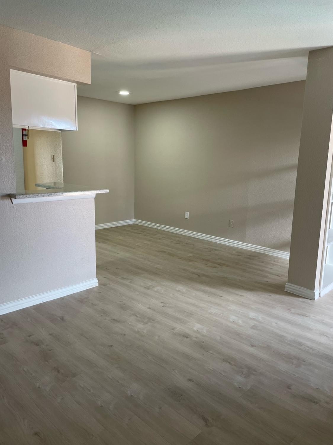 8751 Broadway St Houston Image 2