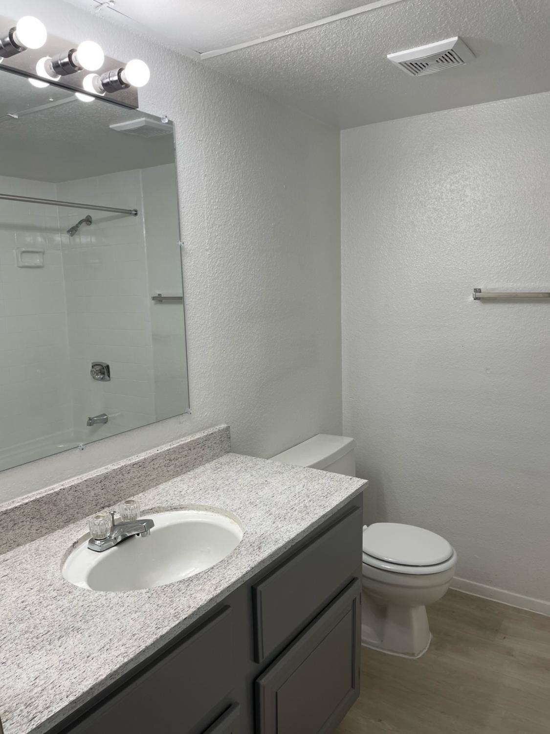 8751 Broadway St Houston Image 6