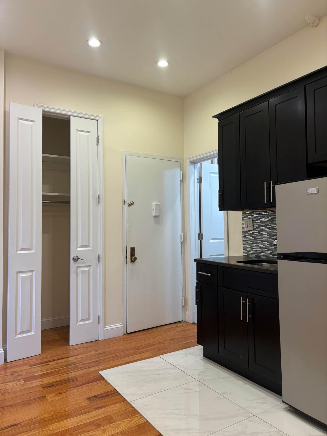 24 Rogers Ave - Brooklyn New York Image 8