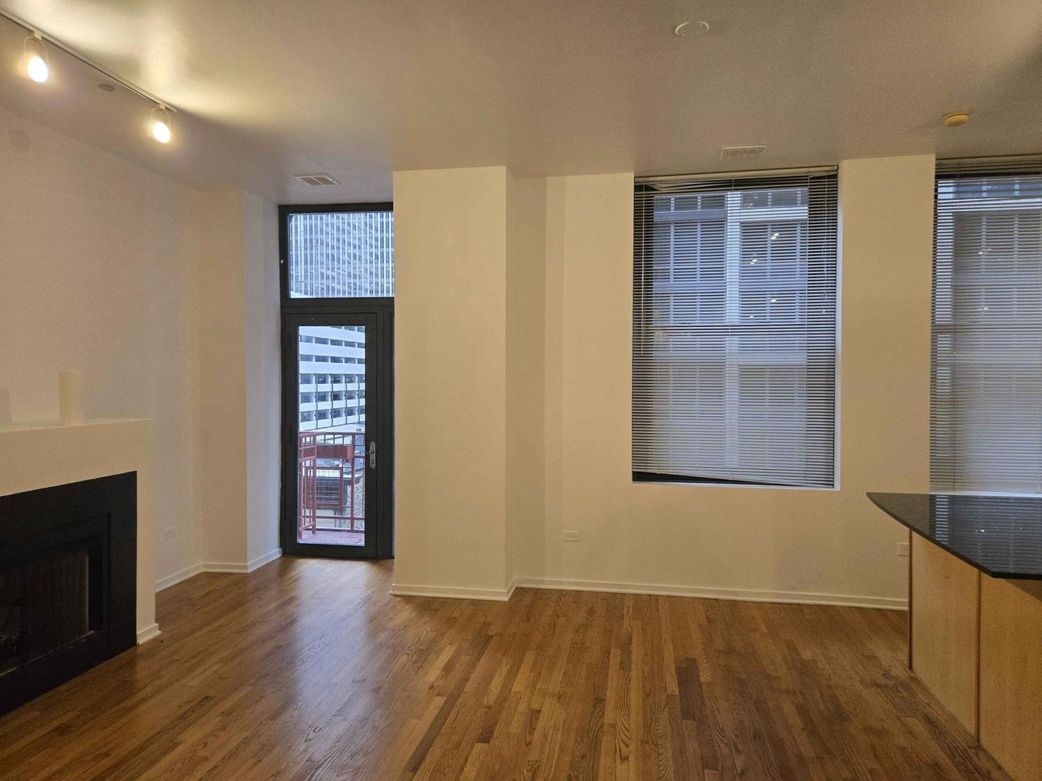 208 West Washington Chicago Image 10