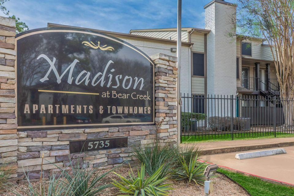 5735 Timber Creek Pl Dr Houston Image 2