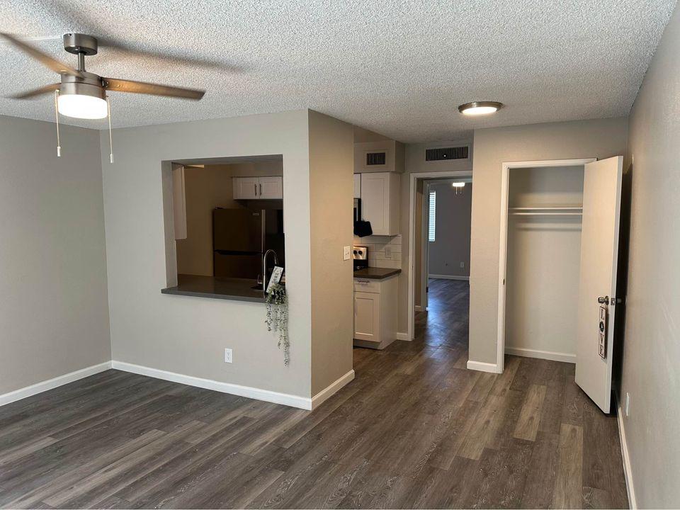 14020 N Black Canyon Hwy Phoenix Image 4