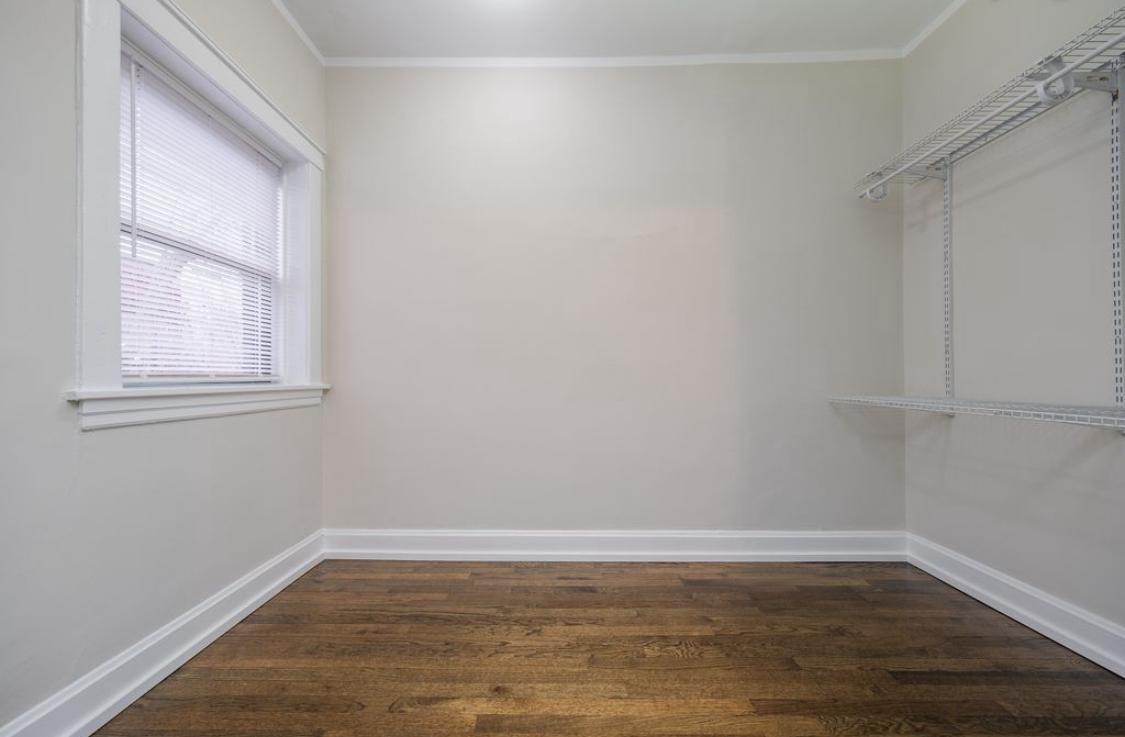 624 W Surf St Chicago Image 12