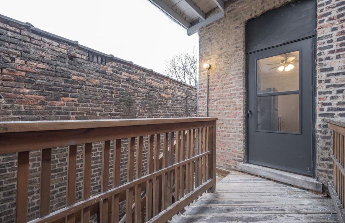 624 W Surf St Chicago Image 6