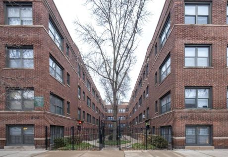 624 W Surf St, Chicago, IL, 60657